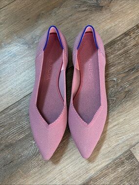 Like New Rothy’s The Point in Dusty Mauve Size 9.5!